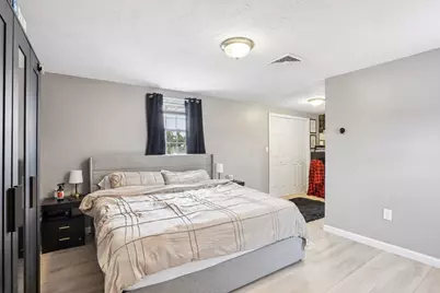 281 Washington St, Taunton, MA 02780 - Photo 14
