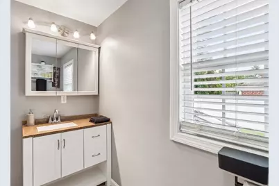 281 Washington St, Taunton, MA 02780 - Photo 12