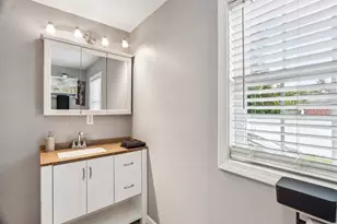 281 Washington St, Taunton, MA 02780 - Photo 12