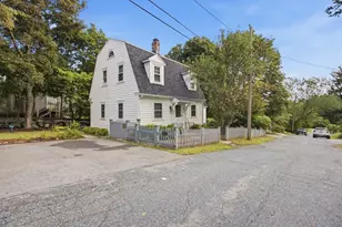 68 Center Pl, Stow, MA 01775 - Photo 2