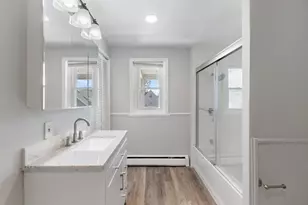 7 Hawthorn, Everett, MA 02149 - Photo 4