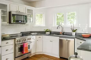 6 Rollins Ct, Cambridge, MA 02139 - Photo 14