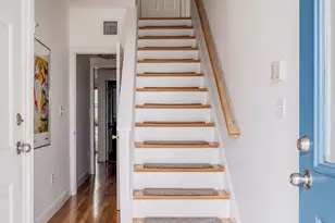 6 Rollins Ct, Cambridge, MA 02139 - Photo 2