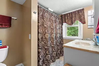 543-547 Quinapoxet St, Holden, MA 01522 - Photo 26