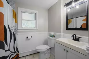 77 Quequechan Rd, Taunton, MA 02780 - Photo 12