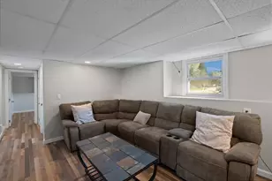 77 Quequechan Rd, Taunton, MA 02780 - Photo 20