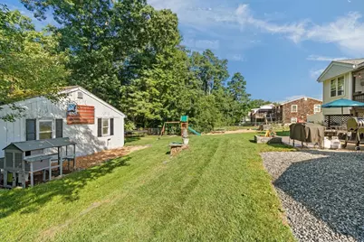 77 Quequechan Rd, Taunton, MA 02780 - Photo 36