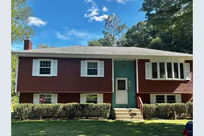 33 Chartley Brook Ln, Attleboro, MA 02703 - Photo 2