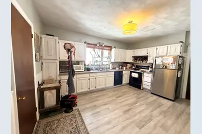 27 Hale Ave. #2, Medford, MA 02155 - Photo 2