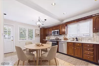 9 Granada Ave, Boston, MA 02131 - Photo 20