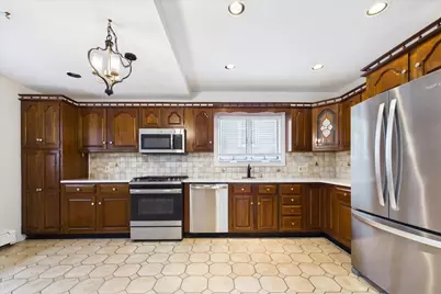 9 Granada Ave, Boston, MA 02131 - Photo 16