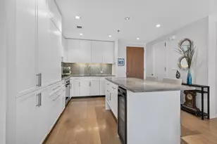580 Washington St, Boston, MA 02111 - Photo 4