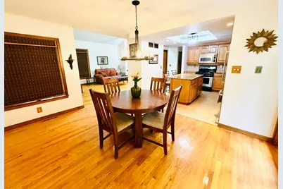 133 Cottonwood Ln, Agawam, MA 01001 - Photo 14