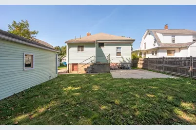 9 Gregg St, Beverly, MA 01915 - Photo 10