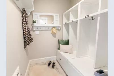 17 Glenoe Rd, Brookline, MA 02467 - Photo 12