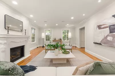 17 Glenoe Rd, Brookline, MA 02467 - Photo 4