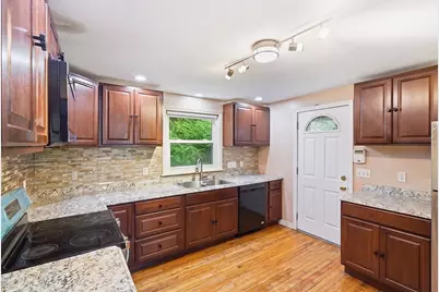 24 College Farm Rd, Waltham, MA 02451 - Photo 10
