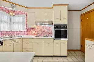 538 Newton St, South Hadley, MA 01075 - Photo 12