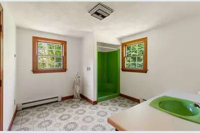 220 Essex St, Lynnfield, MA 01940 - Photo 36
