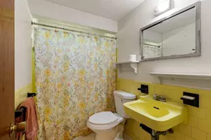 220 Essex St, Lynnfield, MA 01940 - Photo 24