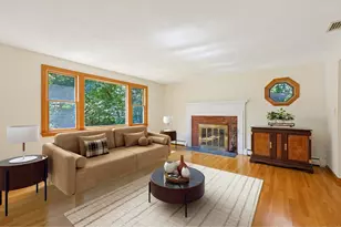 109 Davis Rd, Bedford, MA 01730 - Photo 6