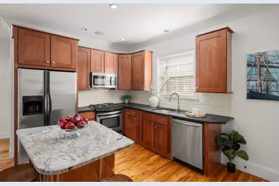35 White Pl #3, Brookline, MA 02445 - Photo 2