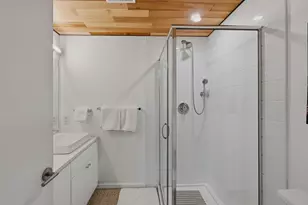 41B Wingaersheek Rd, Gloucester, MA 01930 - Photo 18