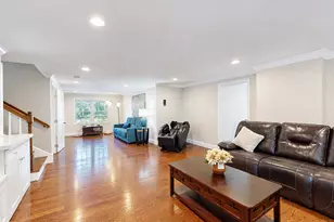 9 Fells Cir, Wellesley, MA 02482 - Photo 4