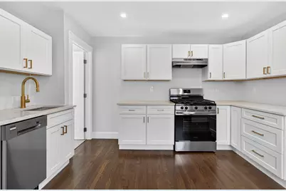 21 Dunlap St #3, Salem, MA 01970 - Photo 2