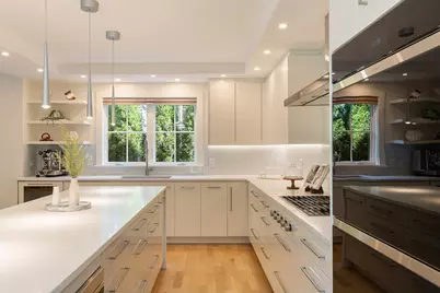 27 Walden St #2, Cambridge, MA 02140 - Photo 18