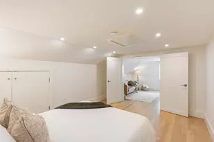 27 Walden St, Cambridge, MA 02140 - Photo 32