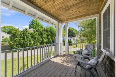 5 Ticehurst Lane, Marblehead, MA 01945 - Photo 2