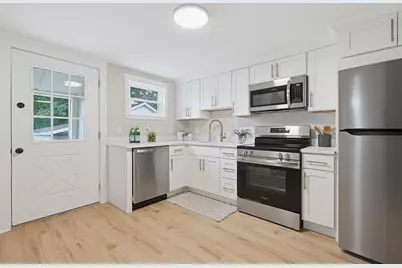 4 Ryan St, Randolph, MA 02368 - Photo 10