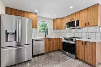 194 Glenellen Rd, Boston, MA 02132 - Photo 2