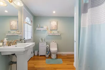 22 Aberdeen Ave, Waltham, MA 02453 - Photo 12