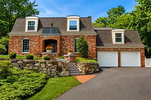 52 Brentwood, Chelmsford, MA 01824 - Photo 1