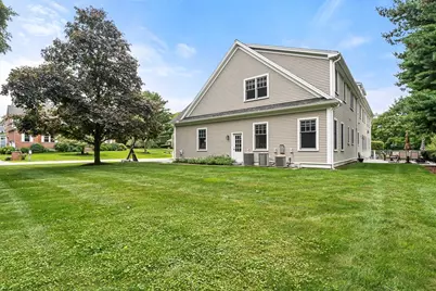 37 Mayflower Road, Winchester, MA 01890 - Photo 4