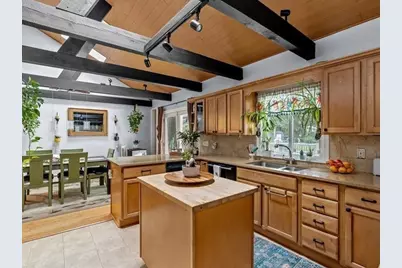 21 Woodvale Ave, Plymouth, MA 02360 - Photo 2