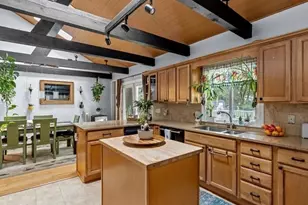 21 Woodvale Ave, Plymouth, MA 02360 - Photo 2