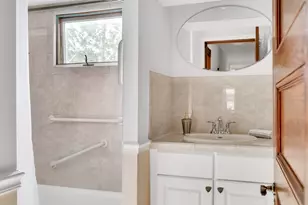 15 Yerxa Rd, Cambridge, MA 02140 - Photo 22