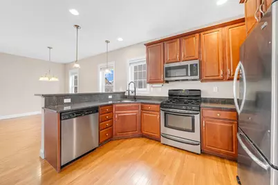 21 County St. #B, Peabody, MA 01960 - Photo 6