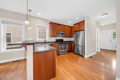 21 County St. #B, Peabody, MA 01960 - Photo 8
