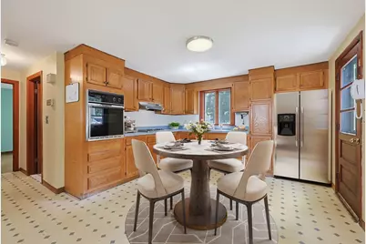135 Crane St, Dedham, MA 02026 - Photo 10