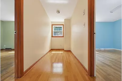 135 Crane St, Dedham, MA 02026 - Photo 22