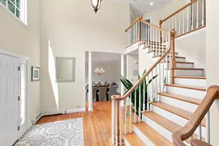 27 Juniper Rd, Upton, MA 01568 - Photo 8