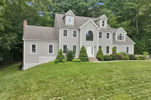 27 Juniper Rd, Upton, MA 01568 - Photo 2
