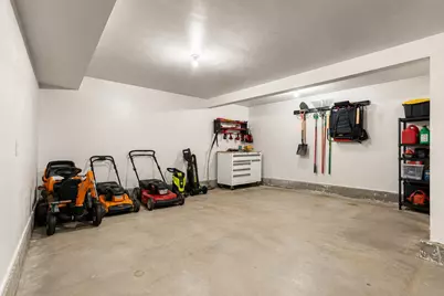 65 Castine St., Worcester, MA 01606 - Photo 32