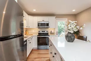 279 Caroline St, New Bedford, MA 02740 - Photo 10