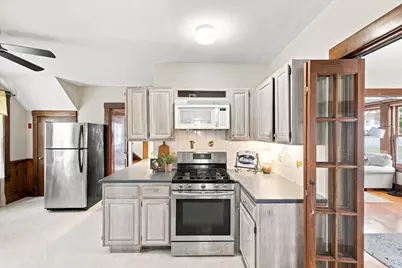 282 Corey St, Boston, MA 02132 - Photo 12