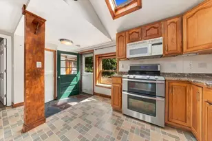 12 Woodbine Ave, Pembroke, MA 02359 - Photo 8
